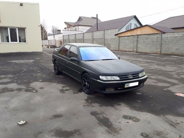 Чорний Пежо 605, об'ємом двигуна 2 л та пробігом 342 тис. км за 3500 $, фото 1 на Automoto.ua