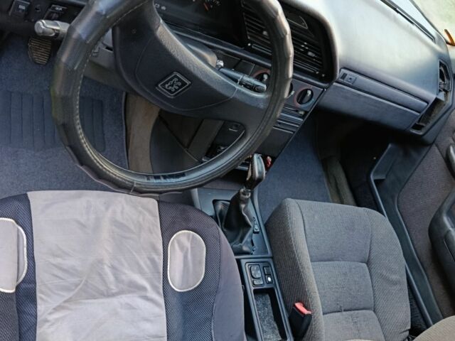 Серый Пежо 605, объемом двигателя 2 л и пробегом 300 тыс. км за 800 $, фото 1 на Automoto.ua