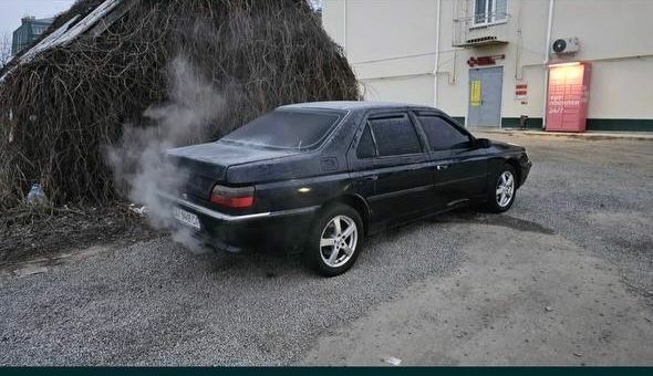 Синий Пежо 605, объемом двигателя 2 л и пробегом 2 тыс. км за 1004 $, фото 1 на Automoto.ua