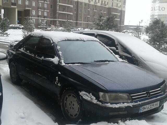 Синій Пежо 605, об'ємом двигуна 2 л та пробігом 190 тис. км за 3300 $, фото 1 на Automoto.ua