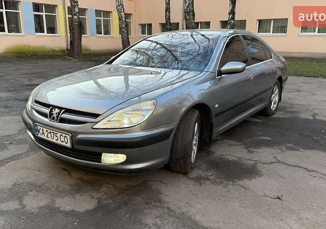 Серый Пежо 607, объемом двигателя 2.2 л и пробегом 343 тыс. км за 3700 $, фото 1 на Automoto.ua