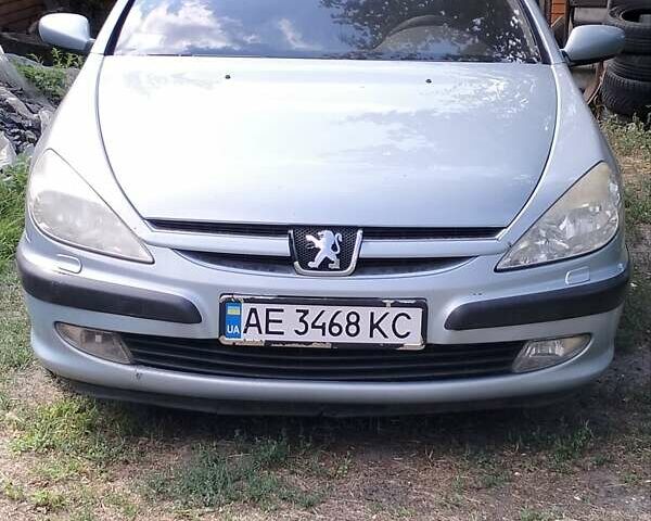 Пежо 607 2004 в Днепре (Днепропетровске) на Automoto.ua Серый Пежо 607, объемом двигателя 2.2 л и пробегом 215 тыс. км за 4500 $, фото 1 на Automoto.ua
