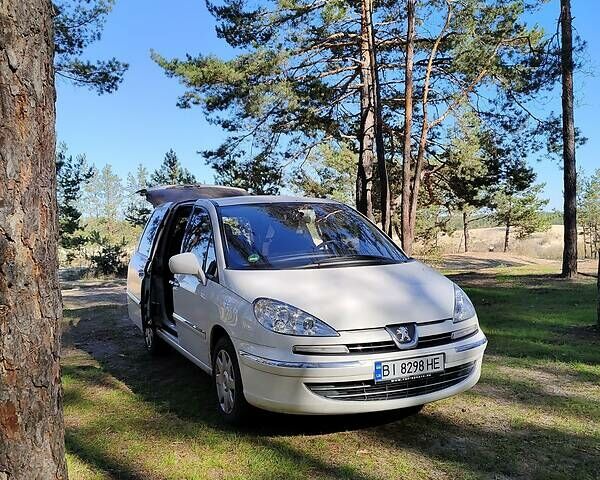 Білий Пежо 807, об'ємом двигуна 2 л та пробігом 225 тис. км за 10000 $, фото 1 на Automoto.ua