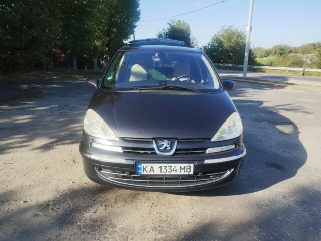 Черный Пежо 807, объемом двигателя 2.2 л и пробегом 317 тыс. км за 5500 $, фото 1 на Automoto.ua