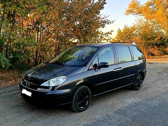 Сірий Пежо 807, об'ємом двигуна 2.2 л та пробігом 322 тис. км за 4700 $, фото 1 на Automoto.ua