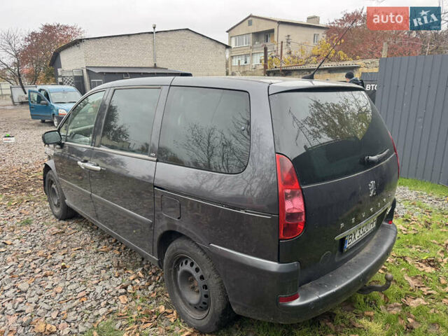 Серый Пежо 807, объемом двигателя 2 л и пробегом 230 тыс. км за 1850 $, фото 1 на Automoto.ua