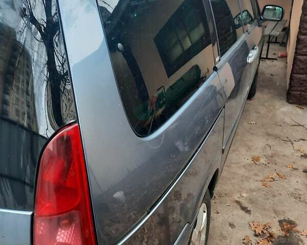 Сірий Пежо 807, об'ємом двигуна 2 л та пробігом 285 тис. км за 5800 $, фото 1 на Automoto.ua