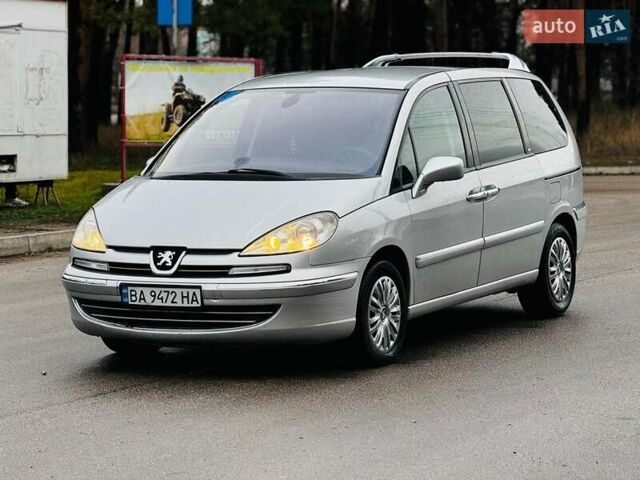 Серый Пежо 807, объемом двигателя 2.18 л и пробегом 155 тыс. км за 7500 $, фото 1 на Automoto.ua
