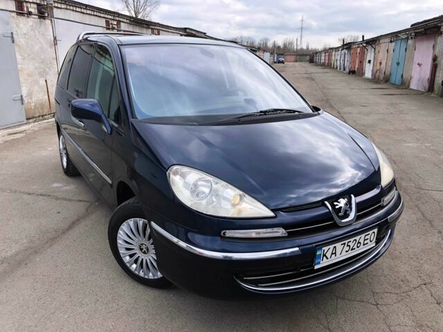 Синий Пежо 807, объемом двигателя 2 л и пробегом 167 тыс. км за 4500 $, фото 1 на Automoto.ua