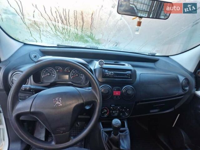 Білий Пежо Біппер вант.-пас., об'ємом двигуна 1.2 л та пробігом 349 тис. км за 4200 $, фото 1 на Automoto.ua