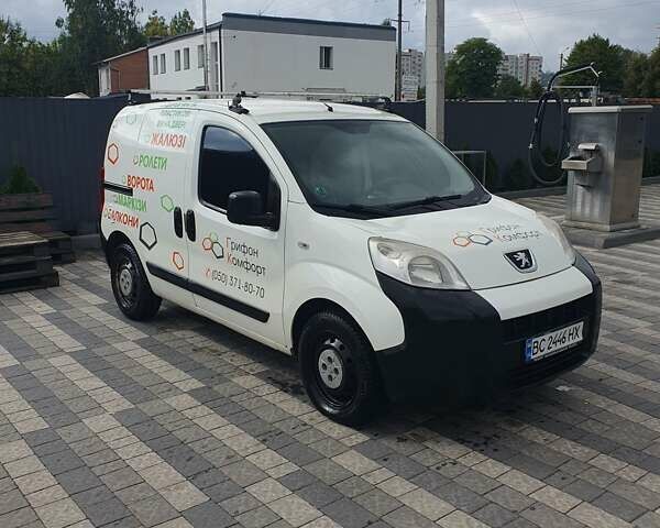 Білий Пежо Біппер вант.-пас., об'ємом двигуна 1.2 л та пробігом 216 тис. км за 4500 $, фото 1 на Automoto.ua