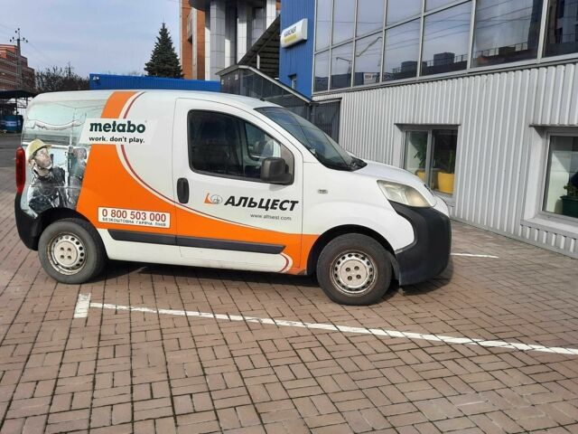 Белый Пежо Биппер груз.-пасс., объемом двигателя 1.4 л и пробегом 130 тыс. км за 4287 $, фото 1 на Automoto.ua