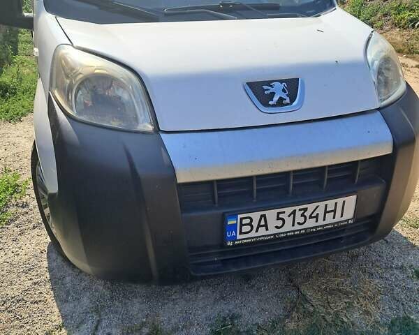Білий Пежо Біппер вант.-пас., об'ємом двигуна 1.4 л та пробігом 248 тис. км за 4500 $, фото 1 на Automoto.ua