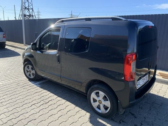 Пежо Биппер груз.-пасс. 2010 в Днепре (Днепропетровске) на Automoto.ua Черный Пежо Биппер груз.-пасс., объемом двигателя 1.4 л и пробегом 177 тыс. км за 5500 $, фото 1 на Automoto.ua