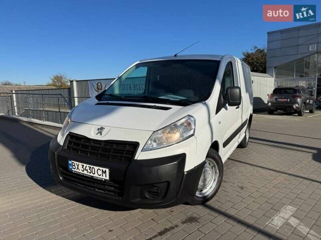 Белый Пежо Эксперт груз.-пасс., объемом двигателя 1.56 л и пробегом 437 тыс. км за 6900 $, фото 1 на Automoto.ua