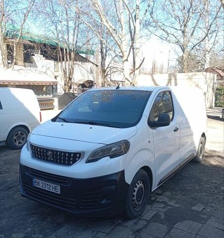 Белый Пежо Эксперт груз.-пасс., объемом двигателя 1.56 л и пробегом 400 тыс. км за 11500 $, фото 1 на Automoto.ua