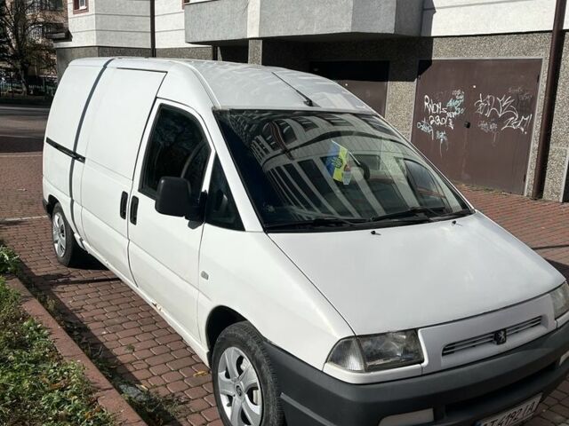 Пежо Експерт вант.-пас. 2002 у Івано-Франківську на Automoto.ua Білий Пежо Експерт вант.-пас., об'ємом двигуна 2 л та пробігом 300 тис. км за 3250 $, фото 1 на Automoto.ua