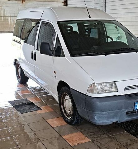 Білий Пежо Експерт вант.-пас., об'ємом двигуна 2 л та пробігом 490 тис. км за 3000 $, фото 1 на Automoto.ua