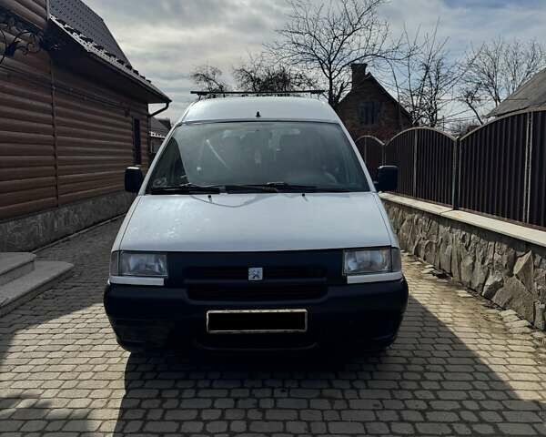 Белый Пежо Эксперт груз.-пасс., объемом двигателя 1.9 л и пробегом 286 тыс. км за 2900 $, фото 1 на Automoto.ua