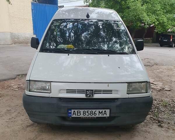 Білий Пежо Експерт вант.-пас., об'ємом двигуна 2 л та пробігом 300 тис. км за 3500 $, фото 1 на Automoto.ua