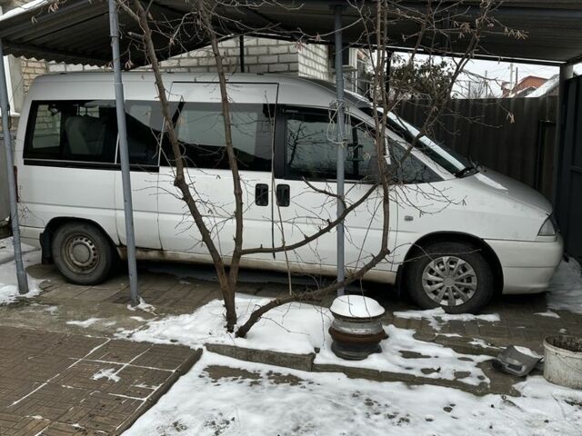 Белый Пежо Эксперт груз.-пасс., объемом двигателя 1.8 л и пробегом 300 тыс. км за 3200 $, фото 1 на Automoto.ua