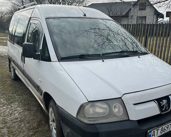 Белый Пежо Эксперт груз.-пасс., объемом двигателя 2 л и пробегом 377 тыс. км за 4100 $, фото 1 на Automoto.ua