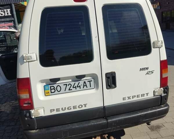 Белый Пежо Эксперт груз.-пасс., объемом двигателя 2 л и пробегом 435 тыс. км за 4500 $, фото 1 на Automoto.ua