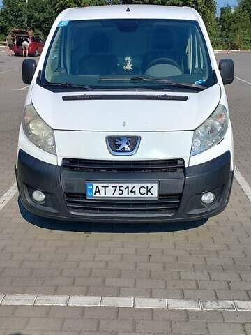 Білий Пежо Експерт вант.-пас., об'ємом двигуна 1.56 л та пробігом 370 тис. км за 4800 $, фото 1 на Automoto.ua