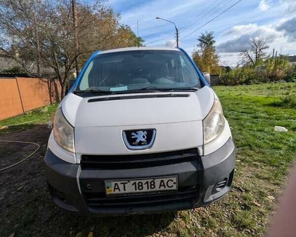 Пежо Эксперт груз.-пасс. 2009 в Черновцах на Automoto.ua Белый Пежо Эксперт груз.-пасс., объемом двигателя 1.6 л и пробегом 340 тыс. км за 4800 $, фото 1 на Automoto.ua