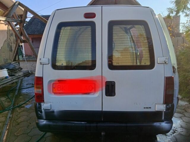 Белый Пежо Эксперт груз.-пасс., объемом двигателя 2 л и пробегом 1 тыс. км за 3700 $, фото 1 на Automoto.ua