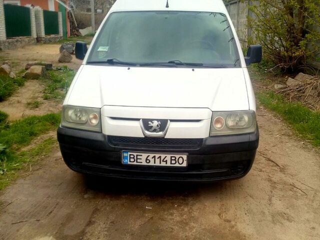 Пежо Эксперт груз.-пасс. 2005 в Южноукраинске на Automoto.ua Белый Пежо Эксперт груз.-пасс., объемом двигателя 1.9 л и пробегом 340 тыс. км за 4000 $, фото 1 на Automoto.ua