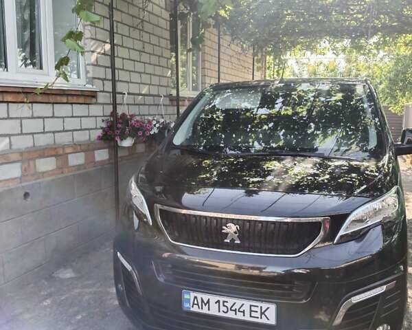 Чорний Пежо Експерт вант.-пас., об'ємом двигуна 2 л та пробігом 214 тис. км за 17950 $, фото 1 на Automoto.ua
