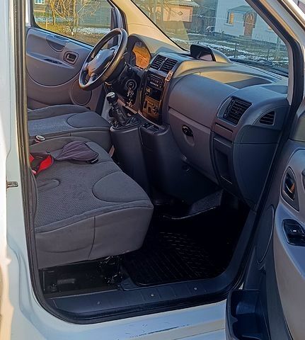 Пежо Эксперт груз.-пасс., объемом двигателя 2 л и пробегом 350 тыс. км за 5500 $, фото 1 на Automoto.ua