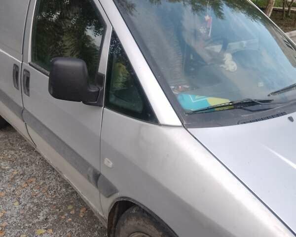 Серый Пежо Эксперт груз.-пасс., объемом двигателя 2 л и пробегом 295 тыс. км за 2800 $, фото 1 на Automoto.ua