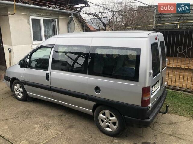 Серый Пежо Эксперт груз.-пасс., объемом двигателя 2 л и пробегом 480 тыс. км за 5000 $, фото 1 на Automoto.ua