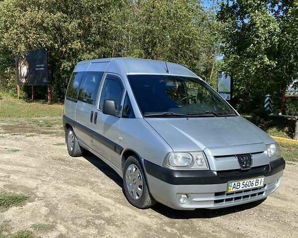 Пежо Эксперт груз.-пасс. 2006 в Томашполе на Automoto.ua Серый Пежо Эксперт груз.-пасс., объемом двигателя 2 л и пробегом 235 тыс. км за 5200 $, фото 1 на Automoto.ua