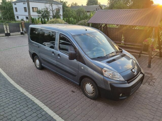 Серый Пежо Эксперт груз.-пасс., объемом двигателя 1.6 л и пробегом 320 тыс. км за 5700 $, фото 1 на Automoto.ua