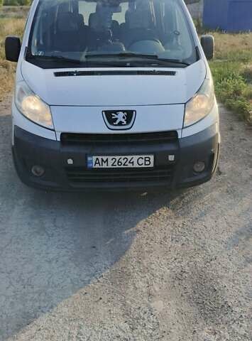 Серый Пежо Эксперт груз.-пасс., объемом двигателя 2 л и пробегом 348 тыс. км за 5200 $, фото 1 на Automoto.ua