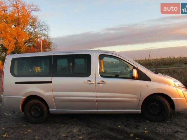 Серый Пежо Эксперт груз.-пасс., объемом двигателя 2 л и пробегом 336 тыс. км за 9500 $, фото 1 на Automoto.ua