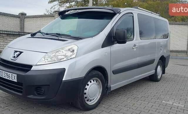 Серый Пежо Эксперт груз.-пасс., объемом двигателя 2 л и пробегом 306 тыс. км за 5900 $, фото 1 на Automoto.ua