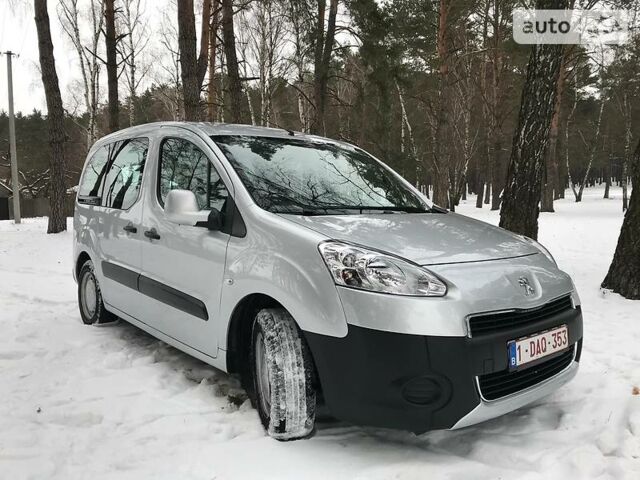 Сірий Пежо Партнер пас., об'ємом двигуна 1.6 л та пробігом 125 тис. км за 0 $, фото 1 на Automoto.ua