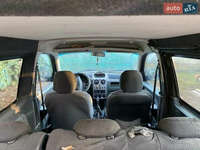 Серый Пежо Партнер груз.-пасс., объемом двигателя 1.9 л и пробегом 400 тыс. км за 3800 $, фото 1 на Automoto.ua