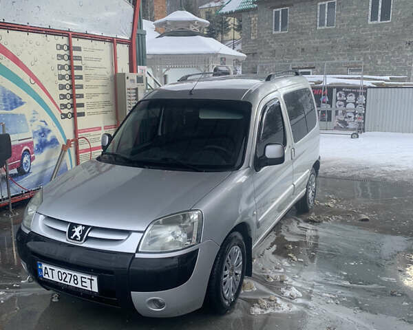 Сірий Пежо Партнер вант.-пас., об'ємом двигуна 1.6 л та пробігом 317 тис. км за 4100 $, фото 1 на Automoto.ua