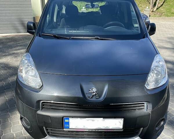 Сірий Пежо Партнер вант.-пас., об'ємом двигуна 1.6 л та пробігом 114 тис. км за 11500 $, фото 1 на Automoto.ua
