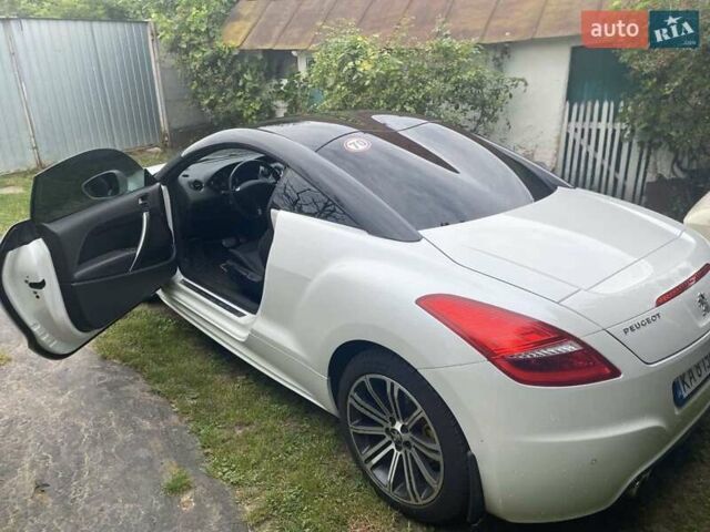 Белый Пежо РЦЗ, объемом двигателя 1.6 л и пробегом 115 тыс. км за 10900 $, фото 1 на Automoto.ua