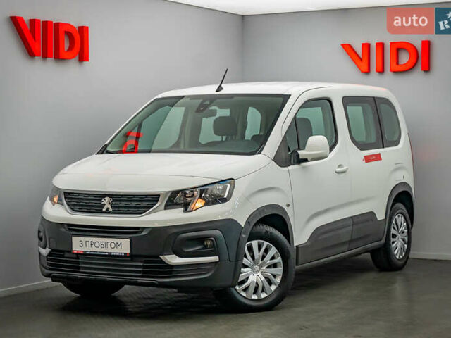 Белый Пежо Rifter, объемом двигателя 1.6 л и пробегом 110 тыс. км за 15250 $, фото 1 на Automoto.ua