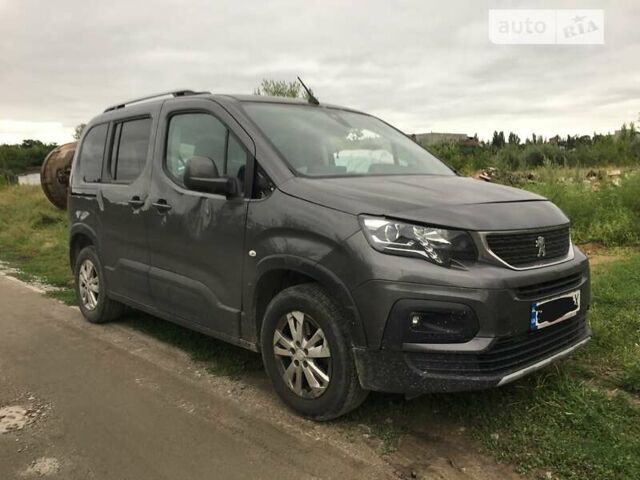 Білий Пежо Rifter, об'ємом двигуна 1.5 л та пробігом 71 тис. км за 14900 $, фото 1 на Automoto.ua