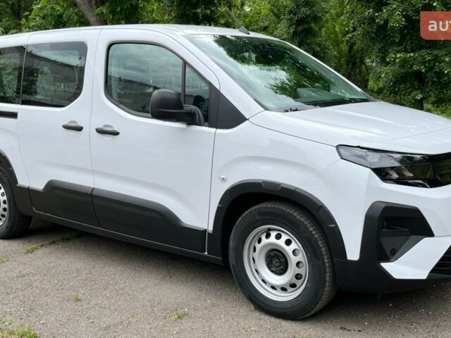 Пежо Rifter, объемом двигателя 1.5 л и пробегом 0 тыс. км за 25851 $, фото 1 на Automoto.ua