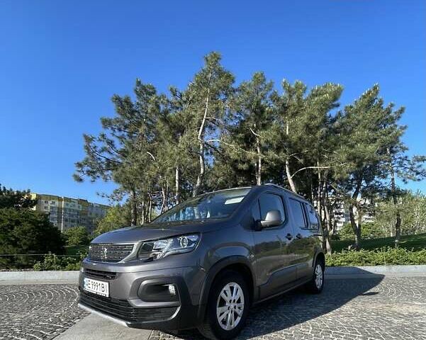 Серый Пежо Rifter, объемом двигателя 1.5 л и пробегом 66 тыс. км за 21900 $, фото 1 на Automoto.ua