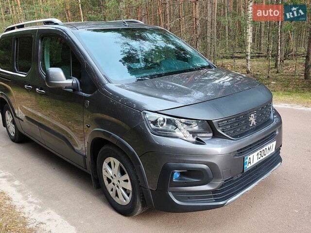 Серый Пежо Rifter, объемом двигателя 1.5 л и пробегом 112 тыс. км за 19200 $, фото 1 на Automoto.ua